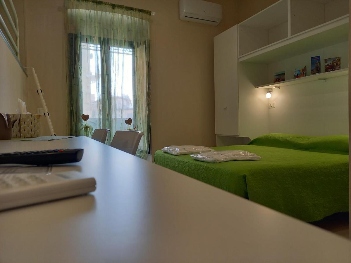 M & M Hotel Agropoli Kültér fotó