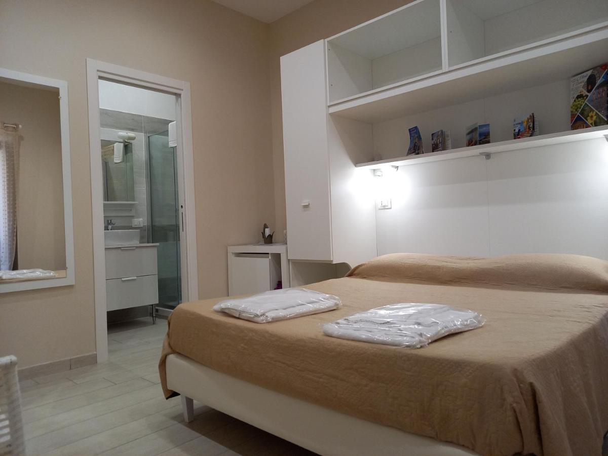 M & M Hotel Agropoli Kültér fotó